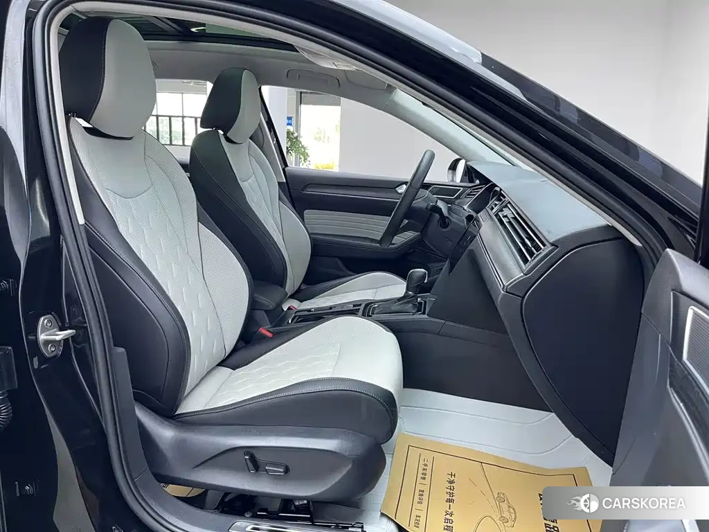Volkswagen Magotan id 4680442 из Китая 10