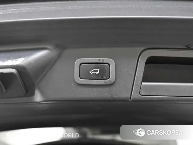 Land Rover Range Rover Velar id 3557812 из Кореи 10