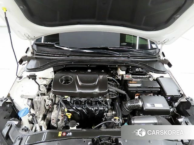Hyundai Avante AD id 4363353 из Кореи 10