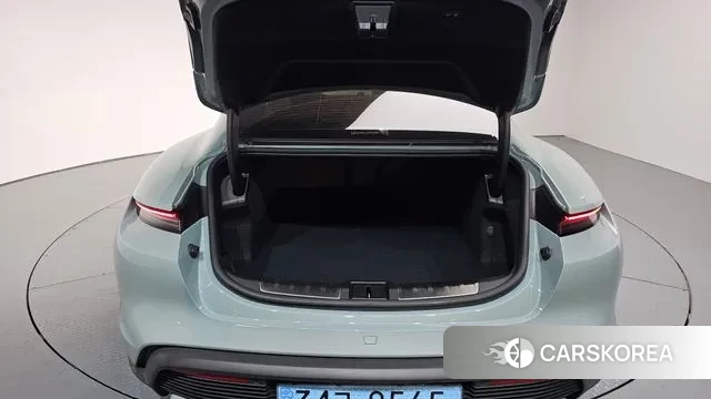 Porsche Taycan id 3388286 из Кореи 10