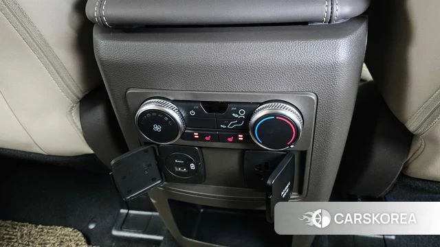 Ford Explorer 6th Generation id 4470077 из Кореи 10