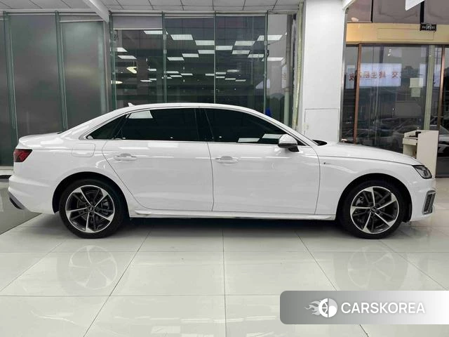 Audi A4L id 4258968 из Китая 10