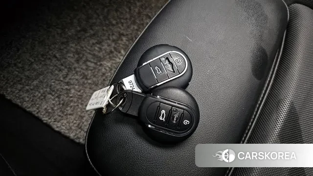 Mini Cooper S id 3458673 из Кореи 10