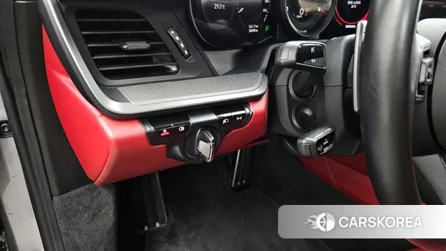 Porsche 911(992) id 3008768 из Кореи 10