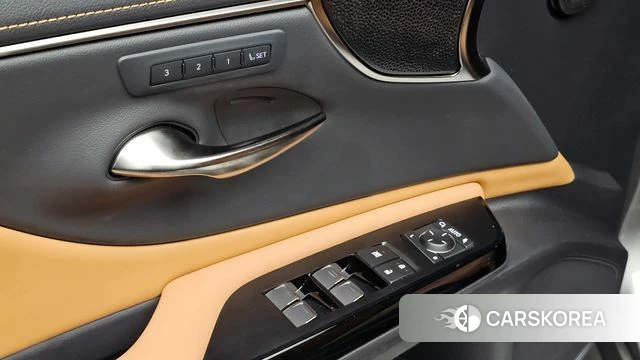 Lexus ES300h 7th generation id 4904088 из Кореи 10