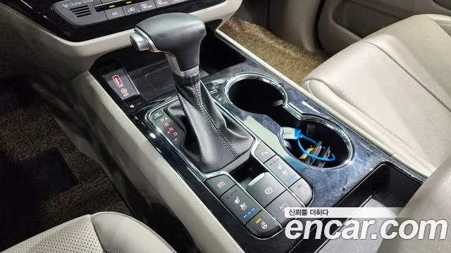 Kia The New Carnival id 2687326 из Кореи 10