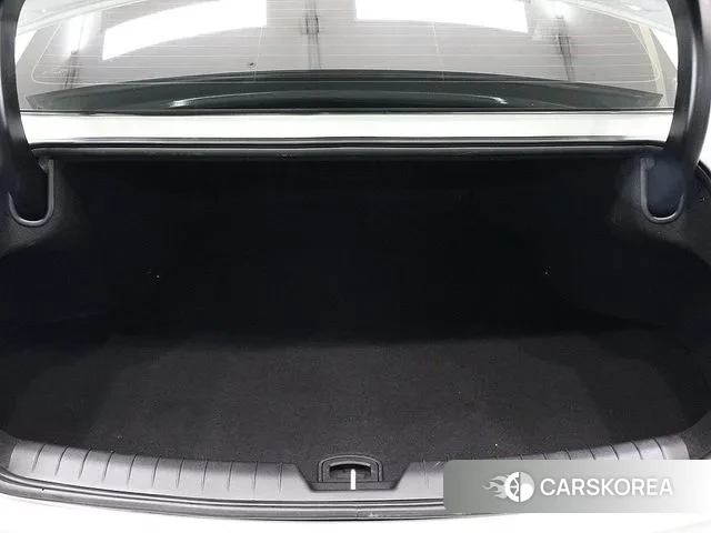 Hyundai Grandeur Hybrid (GN7) id 3405665 из Кореи 10