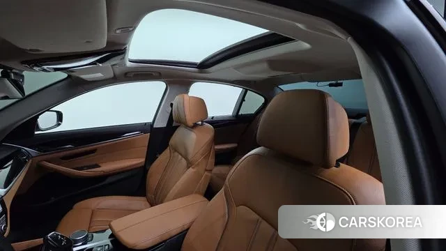 BMW 5 Series (G30) id 3518748 из Кореи 10