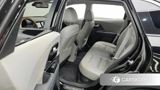 Kia Niro id 3905736 из Кореи 10