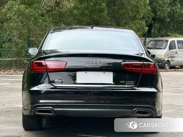 Audi A6L id 4253882 из Китая 10