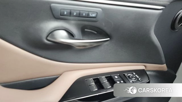 Lexus ES300h 7th generation id 4441738 из Кореи 10
