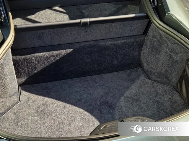 Aston Martin Vantage 2nd Generation id 3733652 из Кореи 10