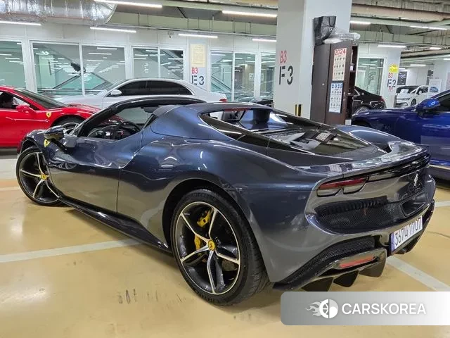 Ferrari 296 GTS id 3272540 из Кореи 10