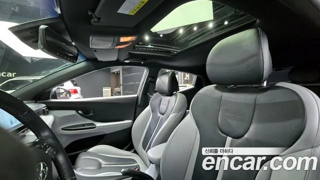 Hyundai Veloster (JS) id 2876780 из Кореи 10