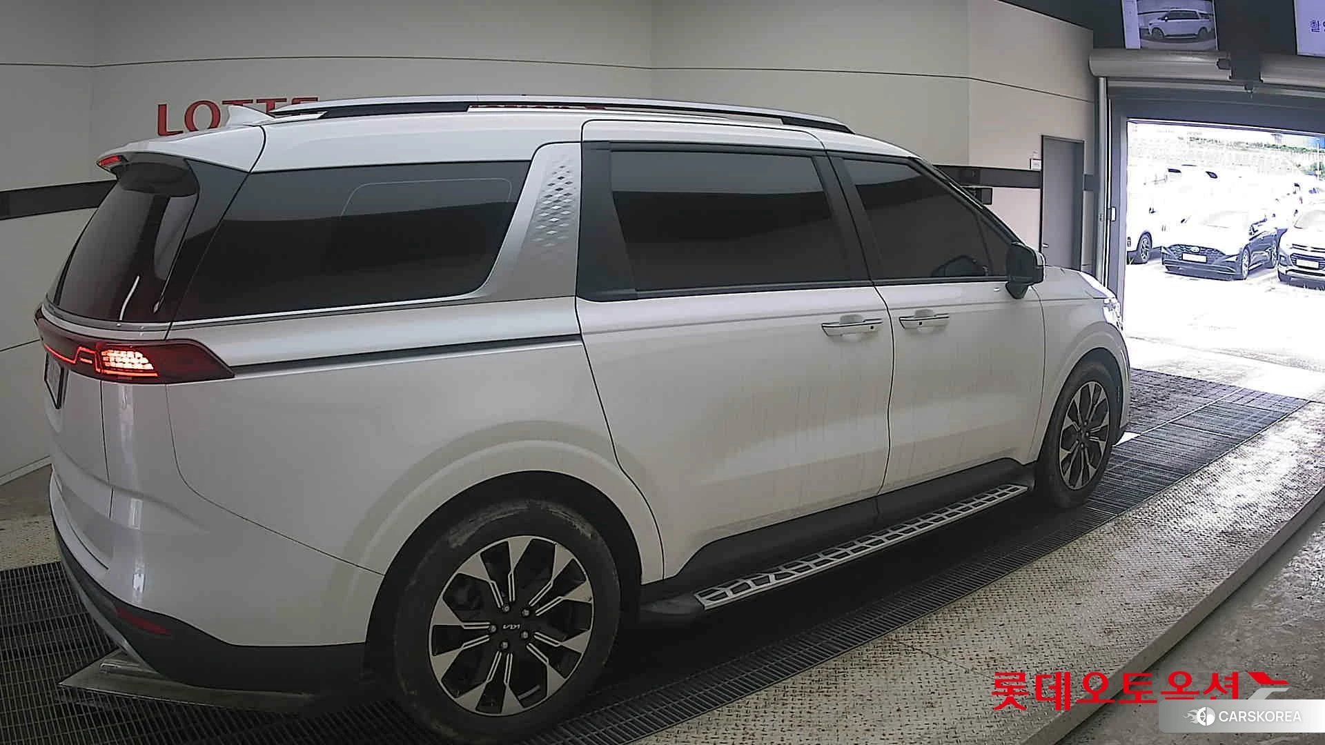 Kia Carnival id 4498451 из Кореи 10