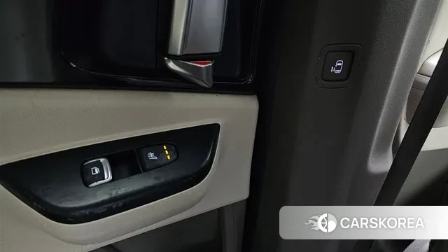 Kia Carnival 4th generation id 3379570 из Кореи 10