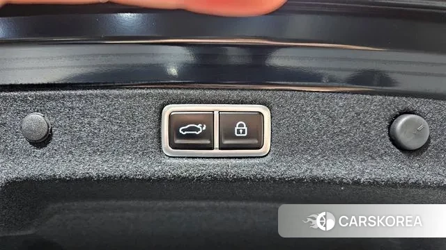 Hyundai Grandeur Hybrid (GN7) id 3571606 из Кореи 10