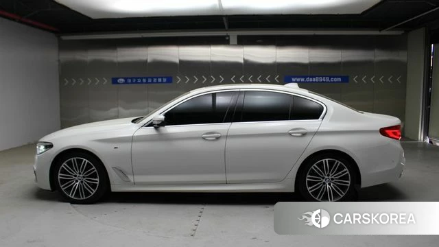 BMW 5 Series (G30) id 4203130 из Кореи 10