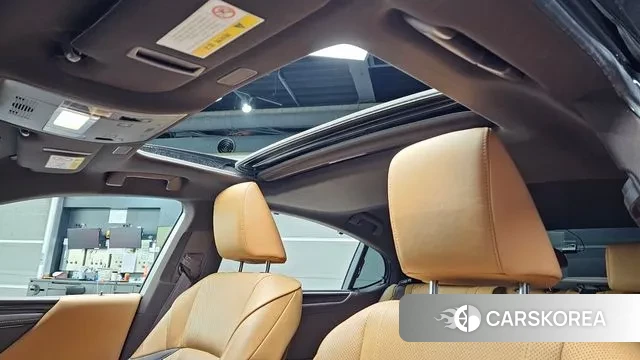 Lexus ES300h 7th generation id 3024444 из Кореи 10