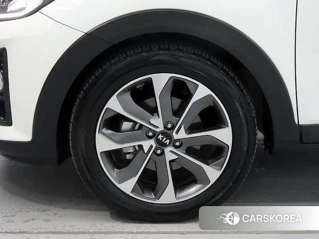 Kia Stonic id 3336536 из Кореи 10