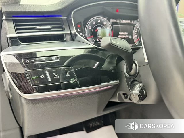 Audi A8 id 4259319 из Китая 10