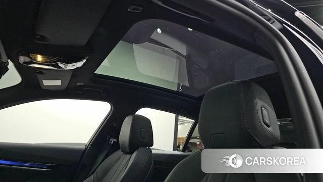 BMW 5 Series (G60) id 3963362 из Кореи 10