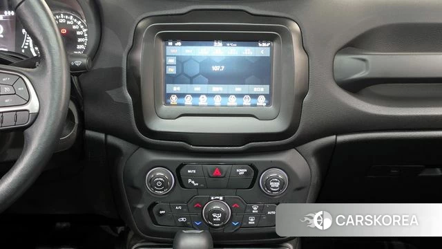 Jeep Renegade id 3940770 из Кореи 10