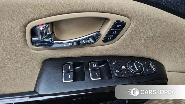 Kia The New Carnival id 4751371 из Кореи 10