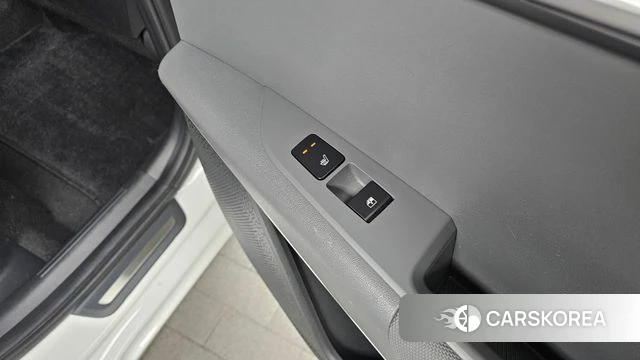 Kia Di Ol Nu Niro id 4202125 из Кореи 10