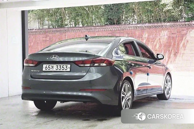 Hyundai Avante AD id 2986876 из Кореи 10