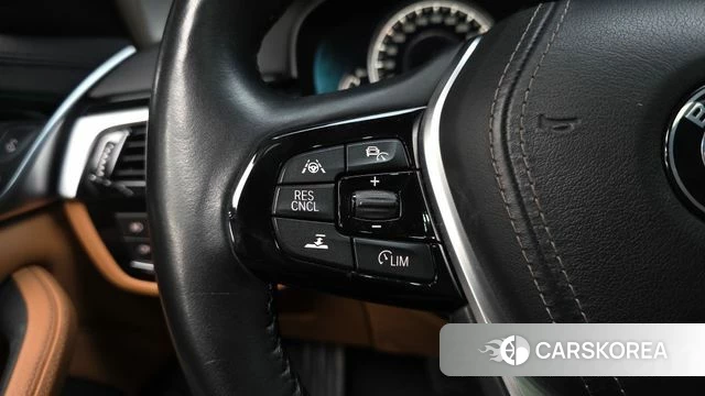 BMW 5 Series (G30) id 4403456 из Кореи 10