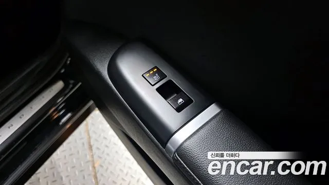 Hyundai Grandeur (GN7) id 2738962 из Кореи 10