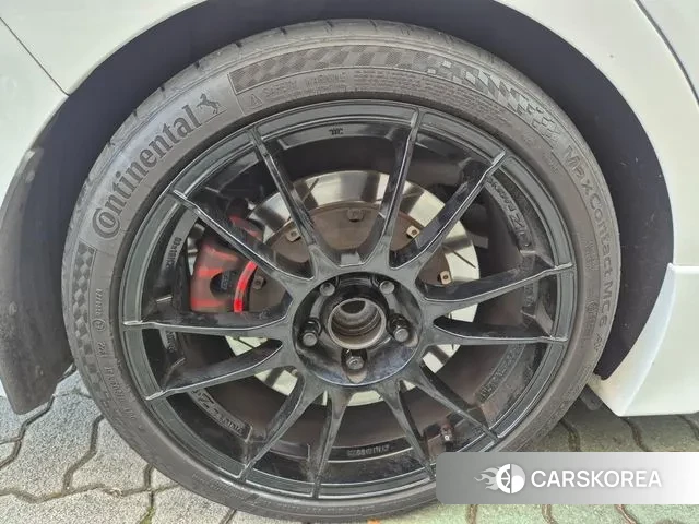 Hyundai Avante AD id 3558116 из Кореи 10