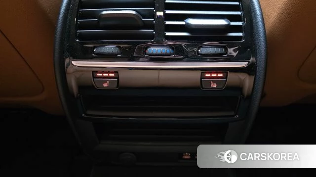 BMW 5 Series (G30) id 3965985 из Кореи 10