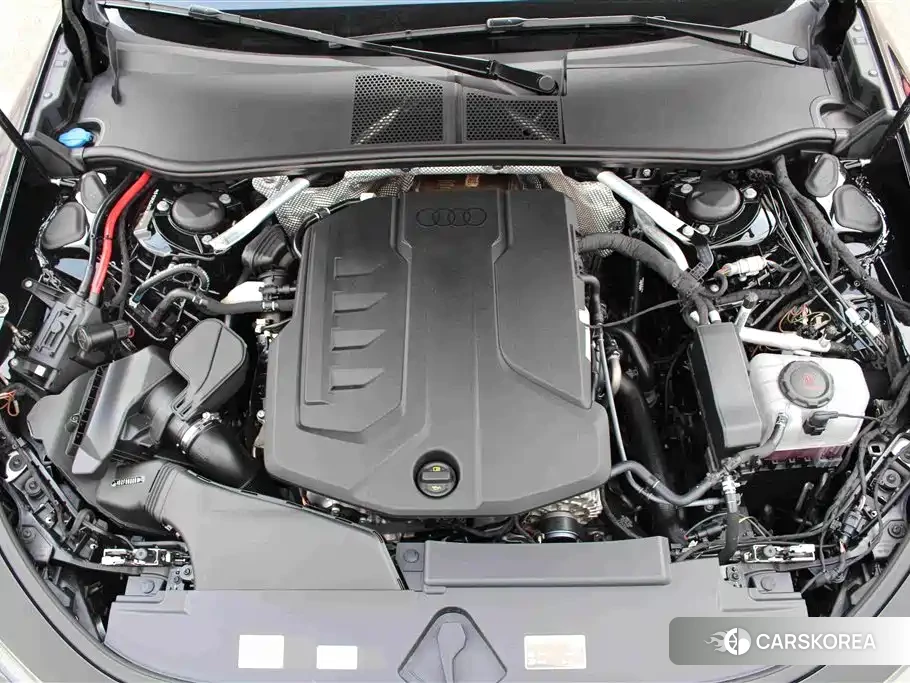 Audi A6L id 4601138 из Китая 10