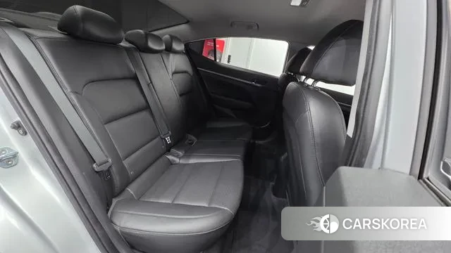 Hyundai Avante AD id 3375274 из Кореи 10