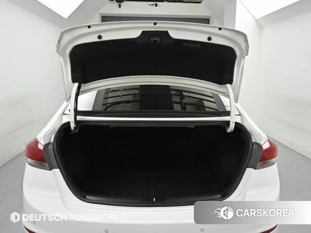 Hyundai Avante AD id 4251239 из Кореи 10
