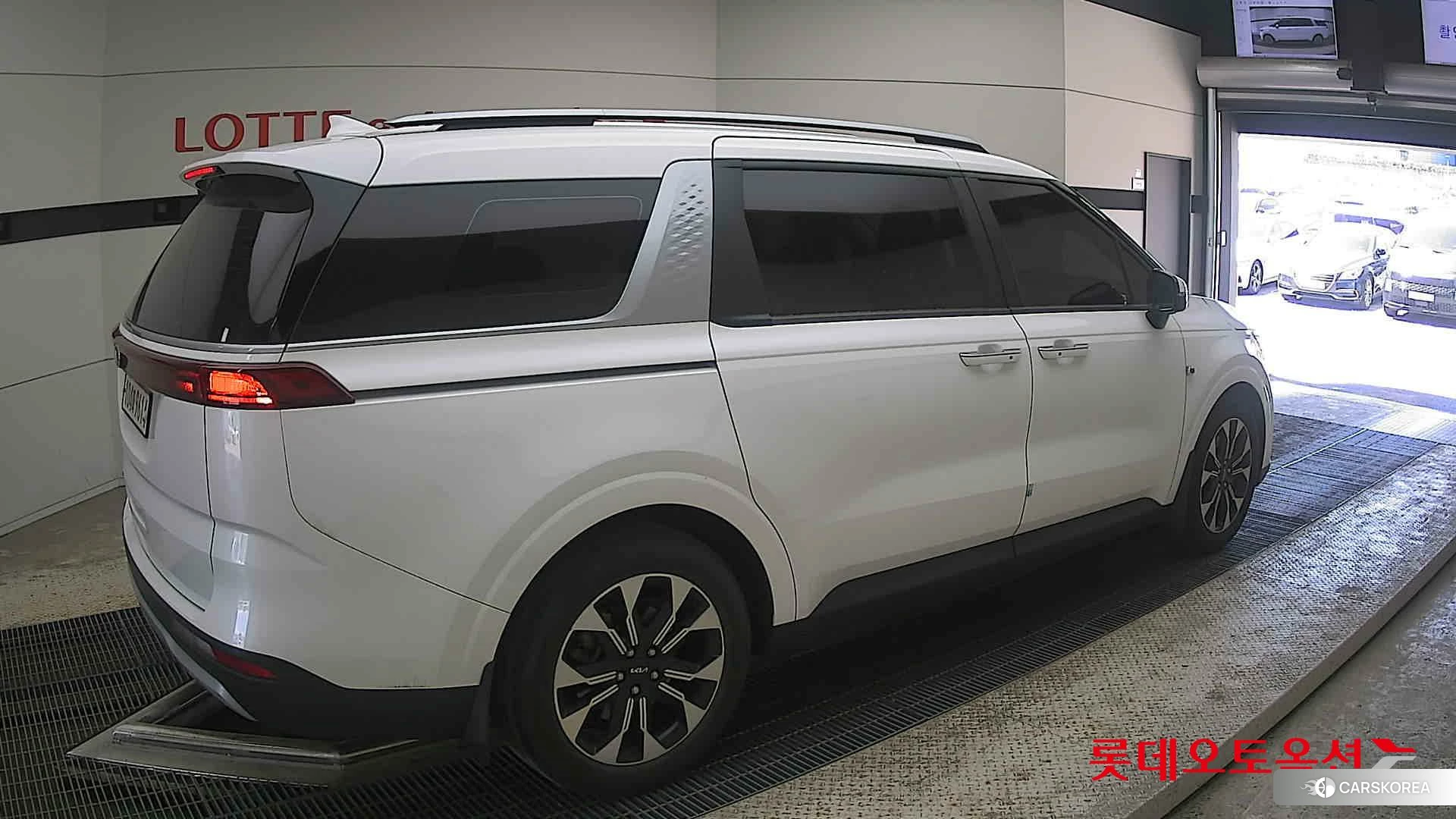 Kia Carnival id 4296905 из Кореи 10