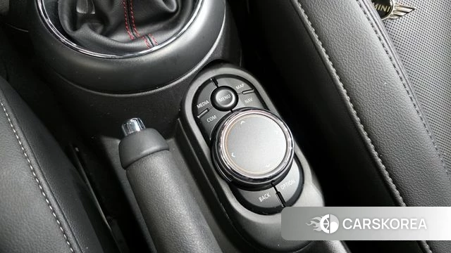 Mini Cooper S id 4318117 из Кореи 10