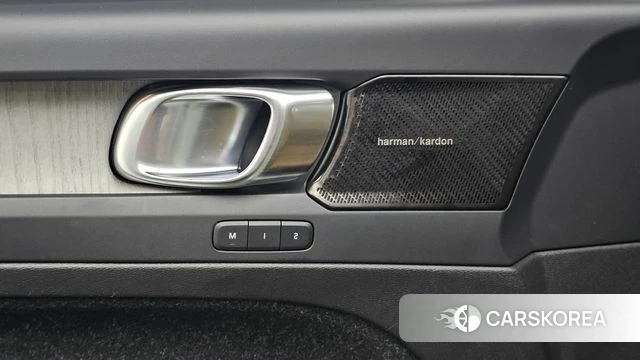 Volvo XC40 id 4794126 из Кореи 10