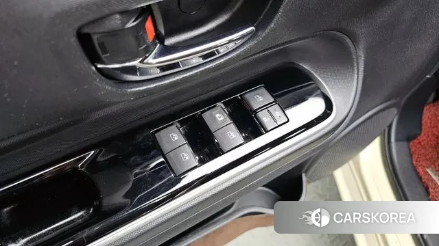 Toyota Prius C id 3494635 из Кореи 10