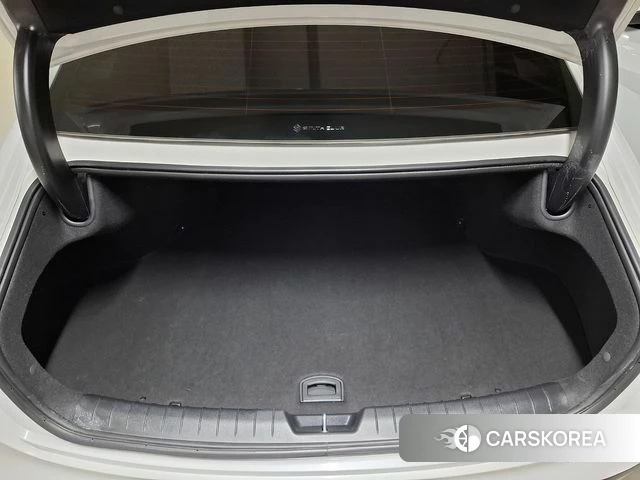 Hyundai Grandeur Hybrid (GN7) id 4366278 из Кореи 10