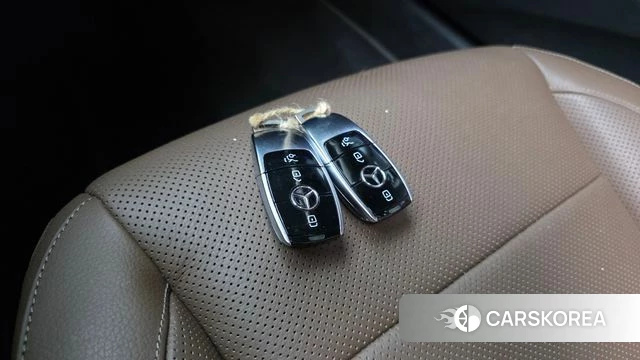 Mercedes-Benz E-Class W213 id 4625676 из Кореи 10