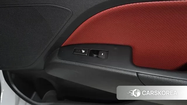 Hyundai Avante AD id 3024804 из Кореи 10