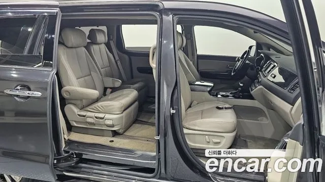 Kia The New Carnival id 2912226 из Кореи 10