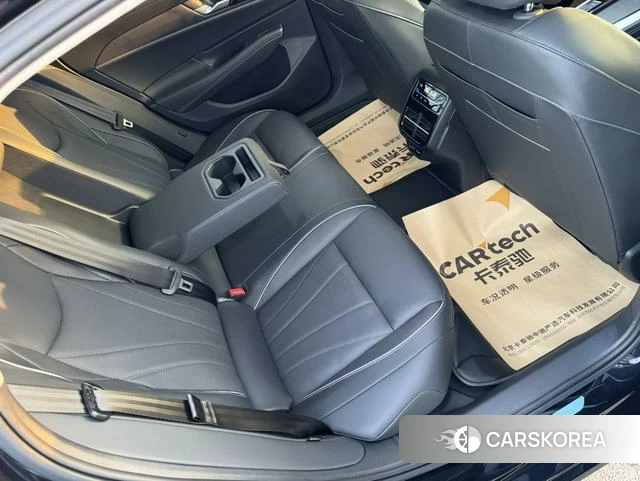 Volkswagen Passat id 3919453 из Китая 10