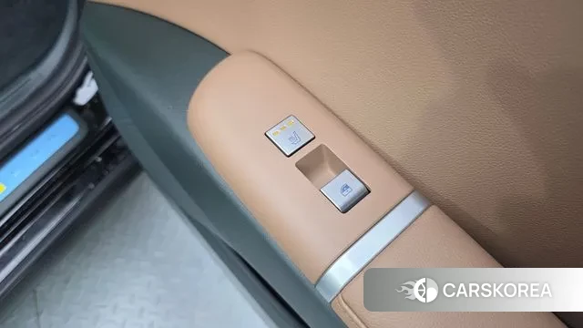 Hyundai Grandeur (GN7) id 3684510 из Кореи 10