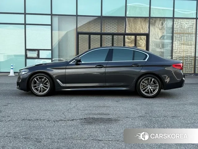 BMW 5 Series (G30) id 3060182 из Кореи 10