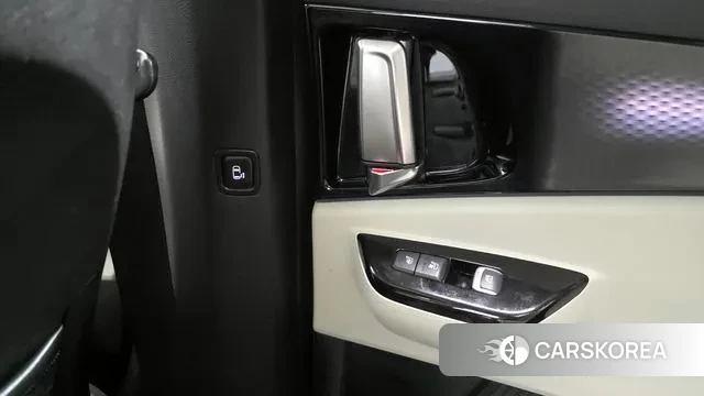 Kia Carnival 4th generation id 3350201 из Кореи 10