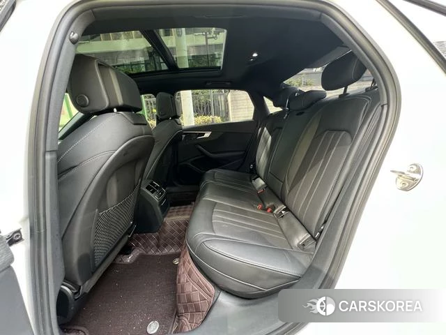 Audi A4L id 4272635 из Китая 10